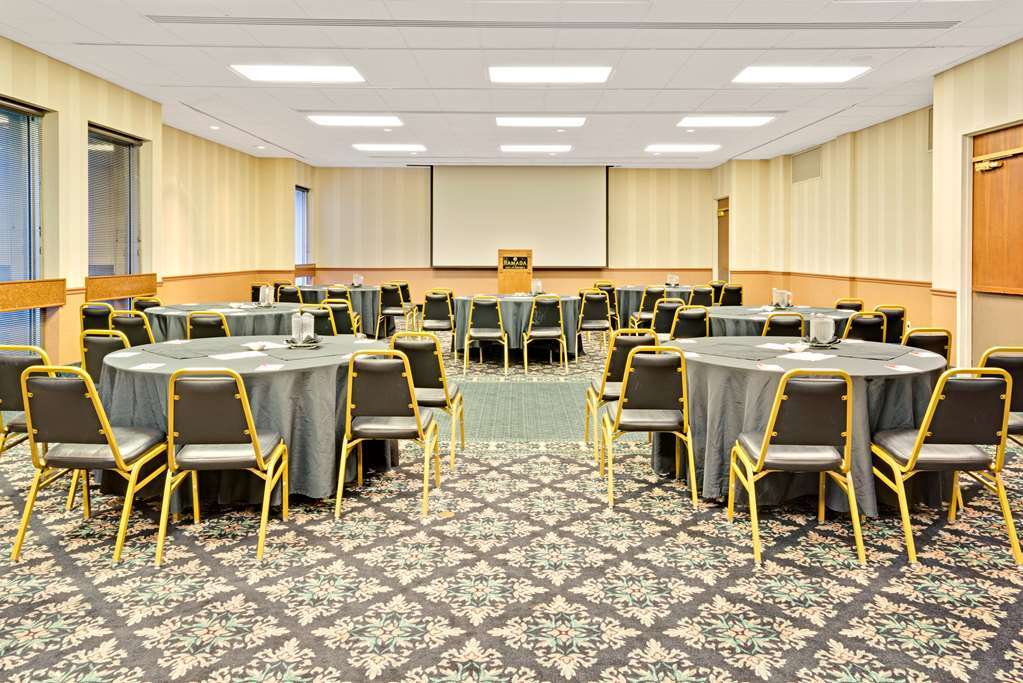 Ramada Msp Airport At The Mall بلومنقتون المرافق الصورة